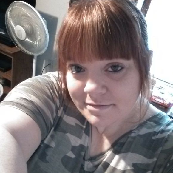 Meet your Posher, Heidi - Picture 1 of 1